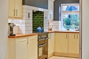 Kitchen- click for photo gallery